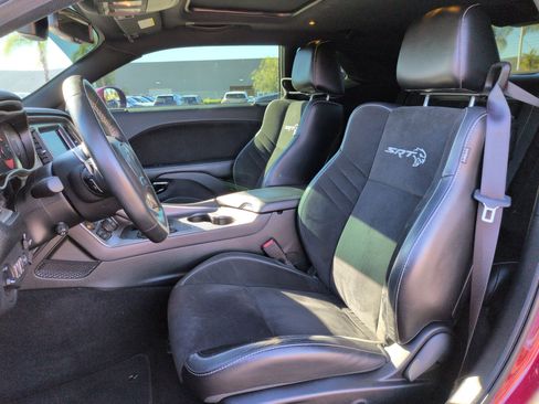 Used 2019 Dodge Challenger SRT Hellcat Redeye image 16