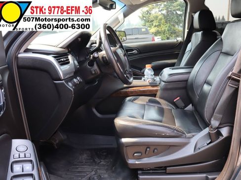 Used 2020 Chevrolet Suburban LT AWD/4WD image 12