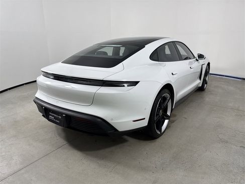 Certified 2024 Porsche Taycan 4S image 7