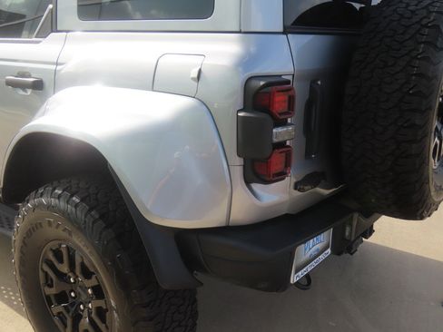 Used 2024 Ford Bronco Raptor AWD/4WD image 15