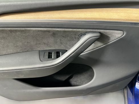 Used 2023 Tesla Model Y Long Range image 15