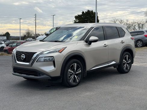 Used 2021 Nissan Rogue SL w/ Premium Package image 9