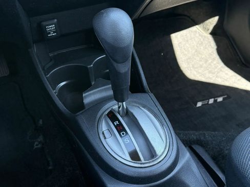 Used 2011 Honda Fit Sport image 26