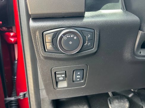 Used 2018 Ford F150 XLT w/ Equipment Group 302A Luxury AWD/4WD image 42