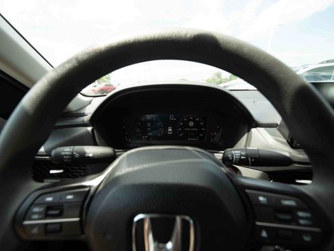 Certified 2025 Honda Accord SE image 15