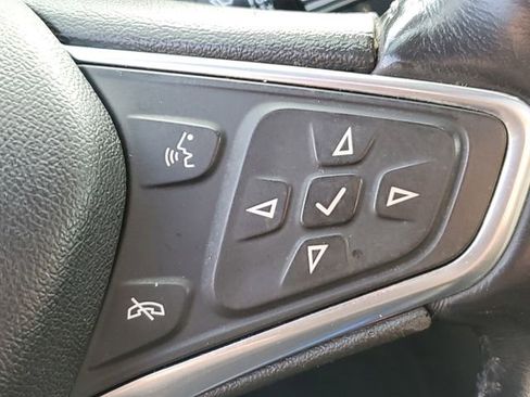 Used 2020 Chevrolet Equinox Premier image 20