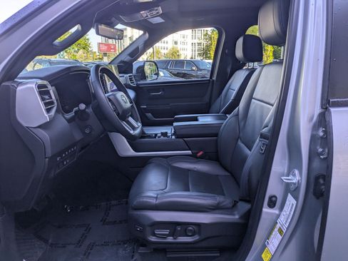 Used 2024 Toyota Sequoia Platinum AWD/4WD image 24