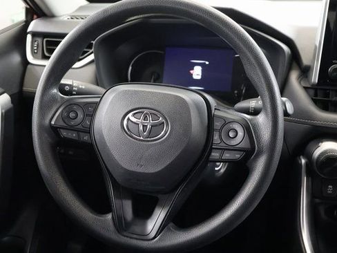 Used 2024 Toyota RAV4 LE AWD/4WD image 15