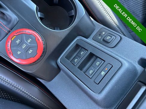 Used 2025 Ford Bronco Raptor AWD/4WD image 39