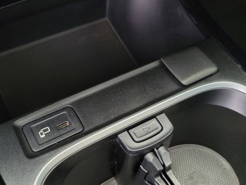 Used 2023 Mercedes-Benz CLA 250 image 11