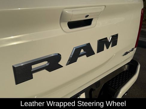 Used 2025 RAM 1500 Big Horn AWD/4WD image 33