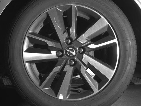 Used 2025 Nissan Versa SV image 14