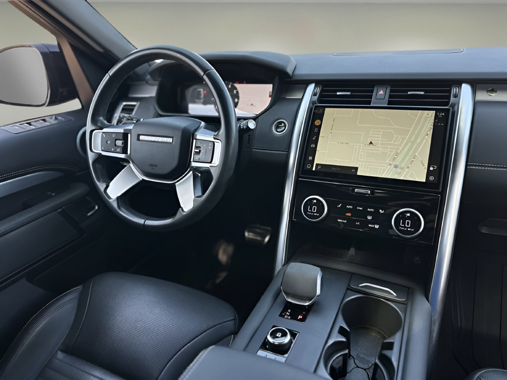 Used 2023 Land Rover Discovery S R-Dynamic AWD/4WD image 6