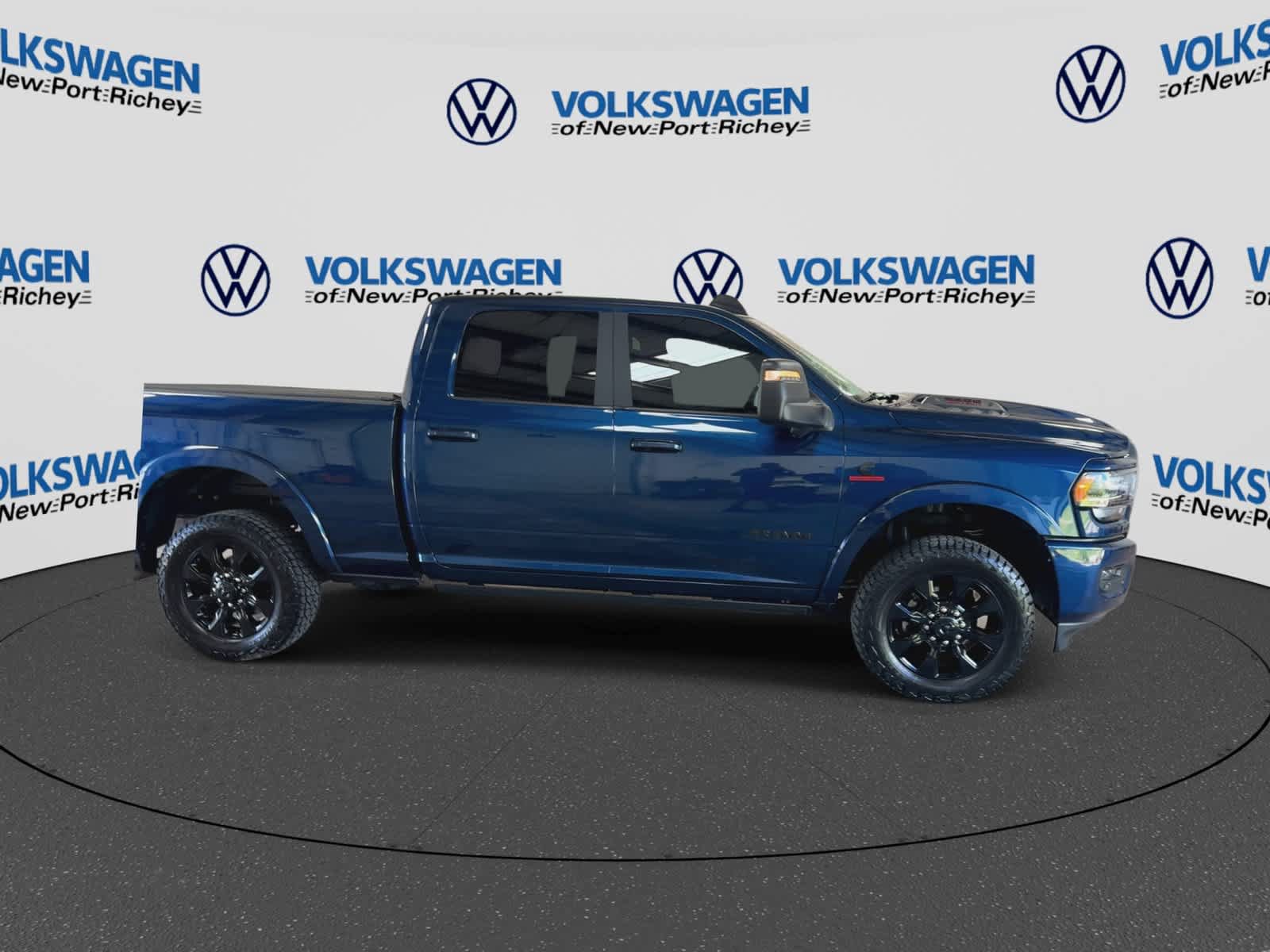 Used 2024 RAM 2500 Limited AWD/4WD image 9