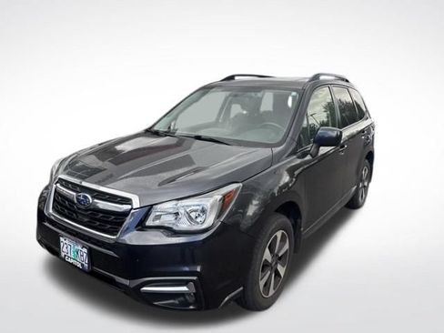 Used 2017 Subaru Forester 2.5i Premium AWD/4WD image 5