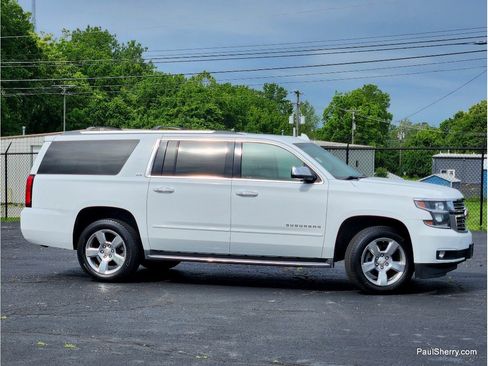 Used 2016 Chevrolet Suburban LTZ RWD image 14