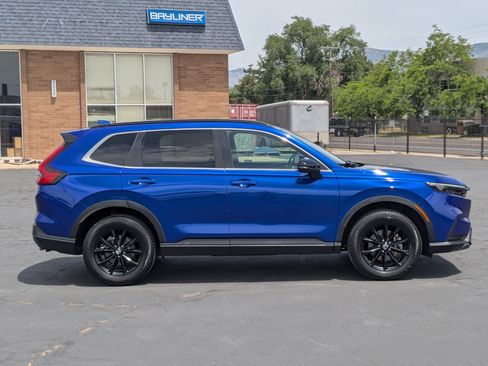Used 2023 Honda CR-V Sport image 2