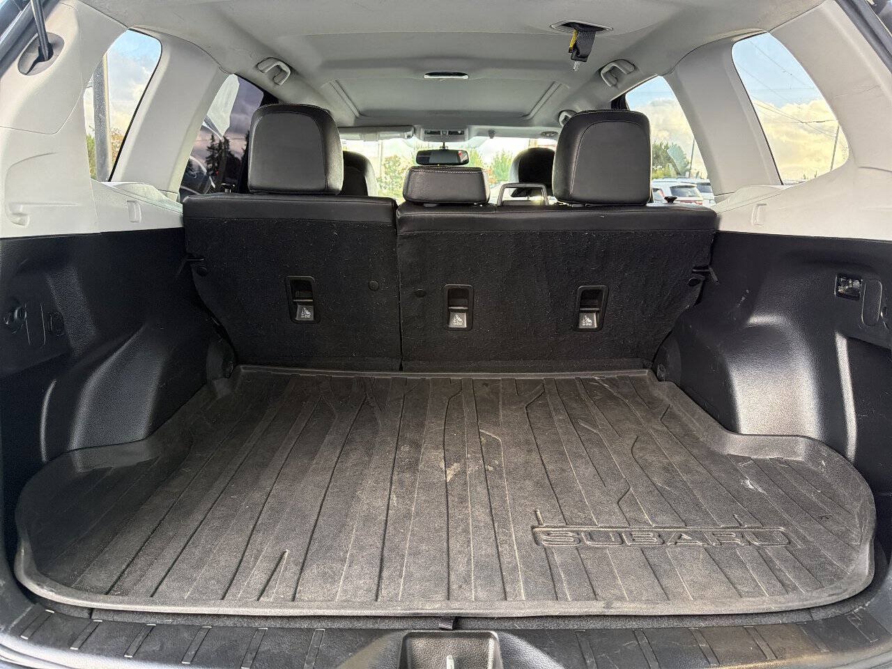 Used 2014 Subaru Forester 2.5i Limited AWD/4WD image 6