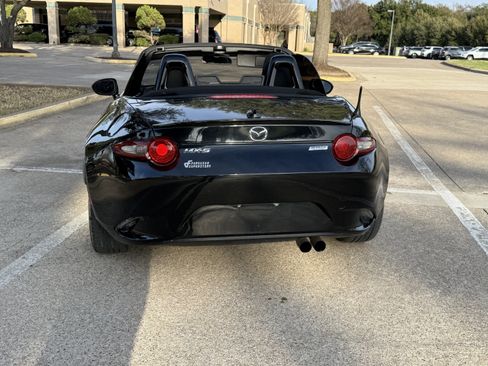Used 2016 MAZDA MX-5 Miata Club image 6