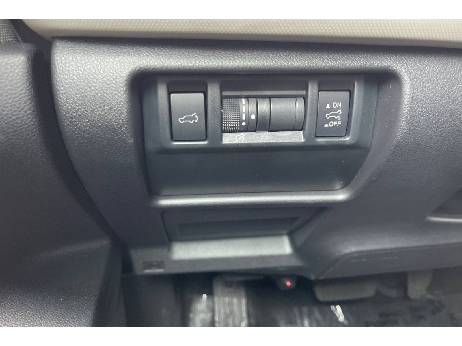 Certified 2026 Subaru Forester Premium AWD/4WD image 39