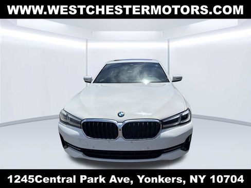 Used 2021 BMW 530i w/ Convenience Package RWD image 2