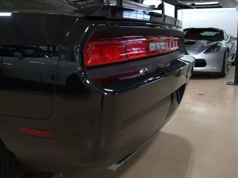 Used 2009 Dodge Challenger R/T image 19