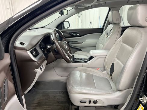 Used 2017 GMC Acadia SLT image 19