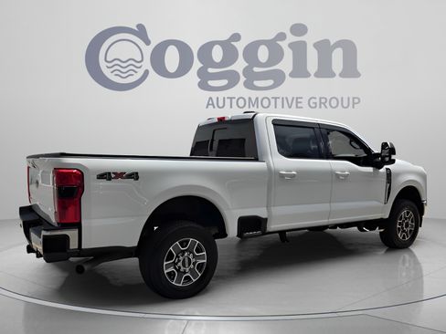 Used 2024 Ford F250 Lariat w/ Lariat Ultimate Package AWD/4WD image 5