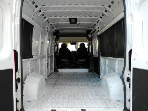 Used 2025 RAM ProMaster 3500 w/ Convenience Group FWD image 7