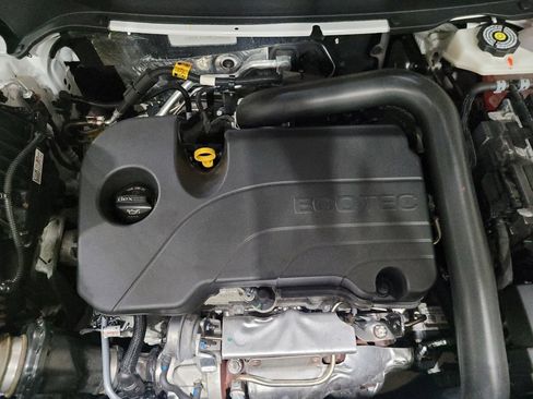 Used 2024 GMC Terrain SLT image 30