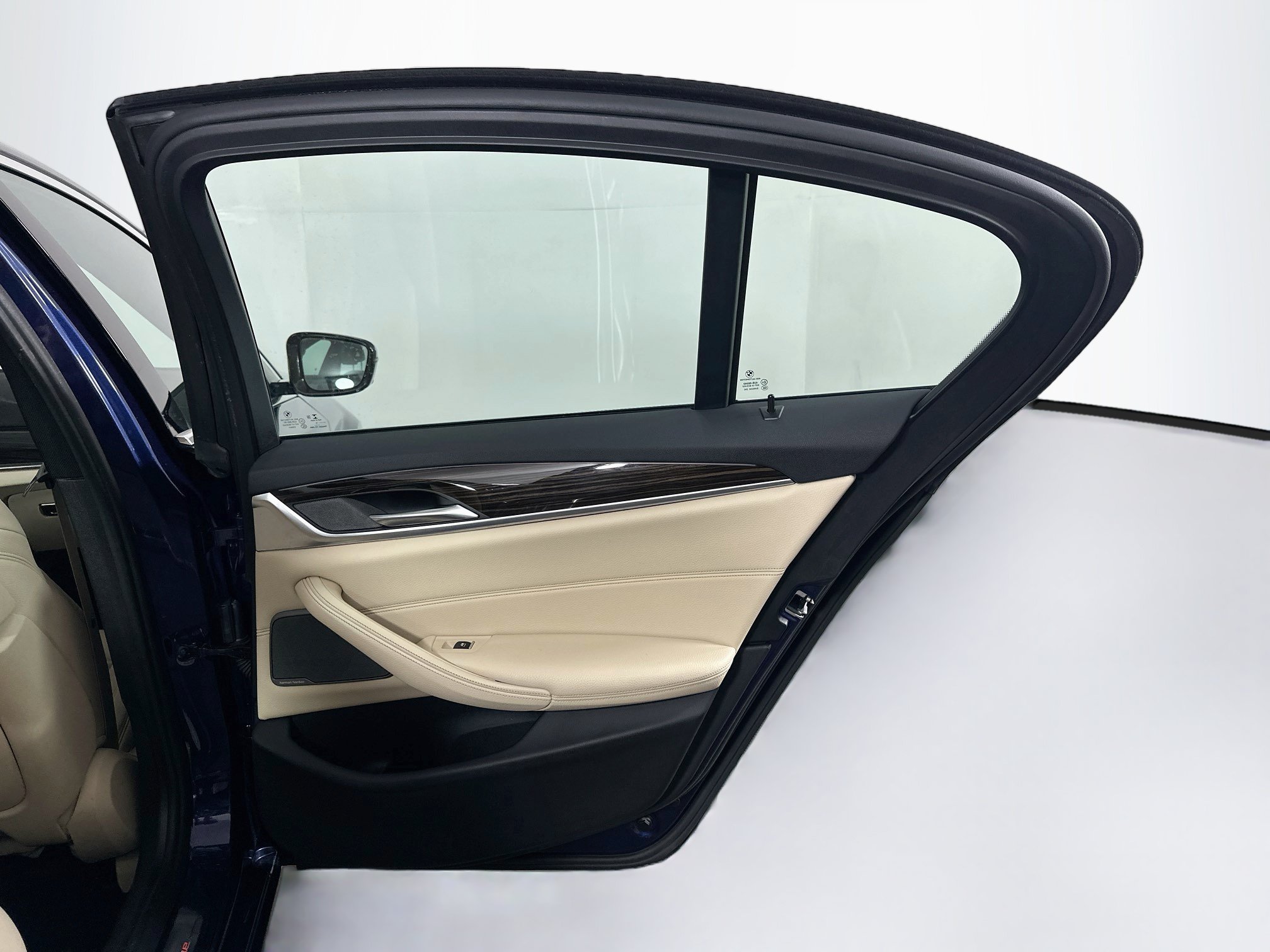 Used 2019 BMW 530i w/ Premium Package RWD image 31