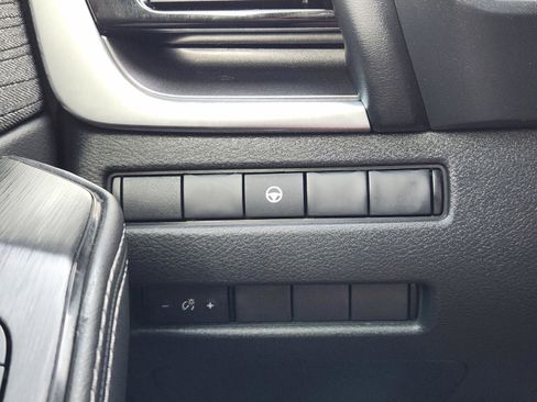 Used 2021 Nissan Rogue SV image 27