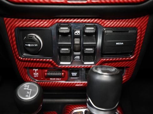 Used 2020 Jeep Wrangler Unlimited Rubicon AWD/4WD image 22
