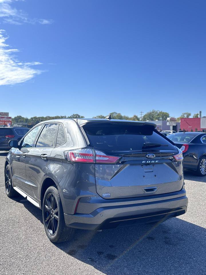 Used 2024 Ford Edge ST-Line AWD/4WD image 3