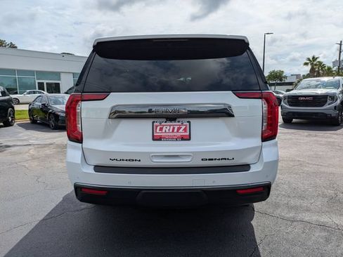 Used 2023 GMC Yukon XL Denali Ultimate AWD/4WD image 6