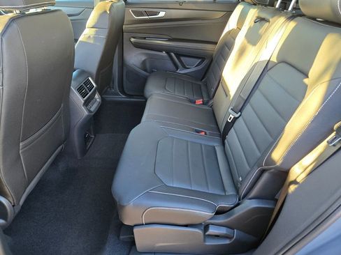 New 2026 Volkswagen Atlas Cross Sport SEL R-Line AWD/4WD image 8