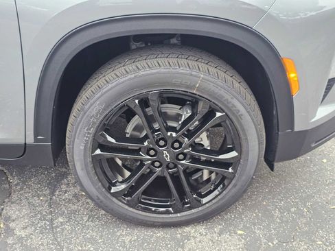 New 2026 Chevrolet Traverse LT image 9