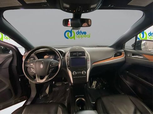 Used 2019 Lincoln MKC Reserve image 29