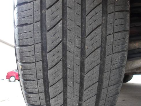 Used 2012 Buick Enclave Leather FWD image 31