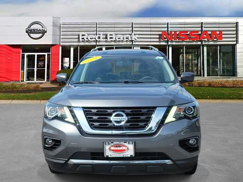 Used 2020 Nissan Pathfinder SL w/ Cargo Package AWD/4WD image 2