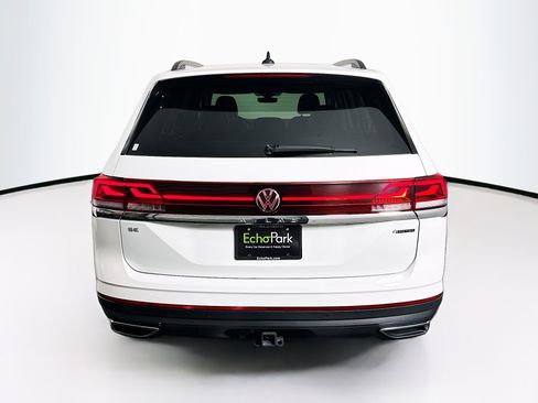 Used 2025 Volkswagen Atlas SE image 7