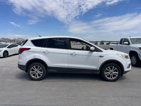 Used 2019 Ford Escape SE AWD/4WD image 2
