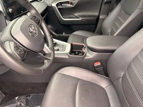 Used 2025 Toyota RAV4 Limited w/ Advanced Technology Package AWD/4WD image 18