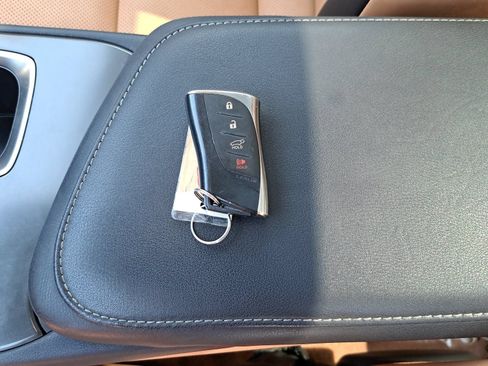 Used 2023 Lexus RZ 450e Premium w/ Technology Package AWD/4WD image 40