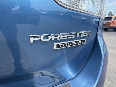 Used 2022 Subaru Forester Touring AWD/4WD image 5