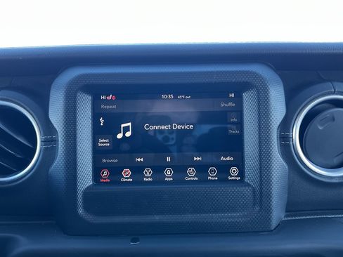 Used 2020 Jeep Wrangler Unlimited Sahara w/ Cold Weather Group image 26