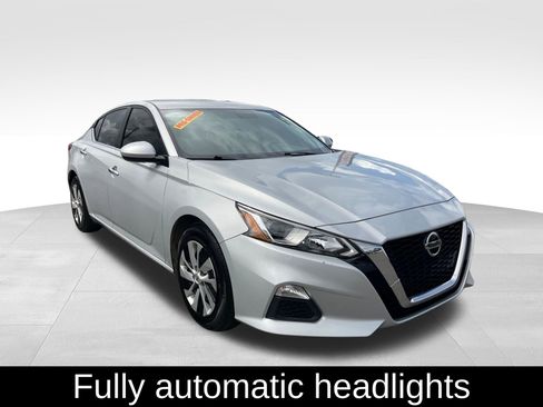 Used 2019 Nissan Altima 2.5 S image 3