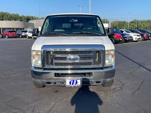Used 2013 Ford E-350 and Econoline 350 XLT RWD image 8