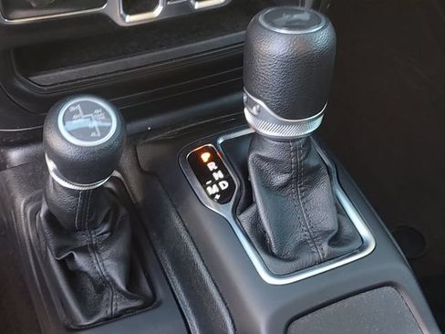 Used 2023 Jeep Wrangler Unlimited w/ Cold Weather Group AWD/4WD image 18
