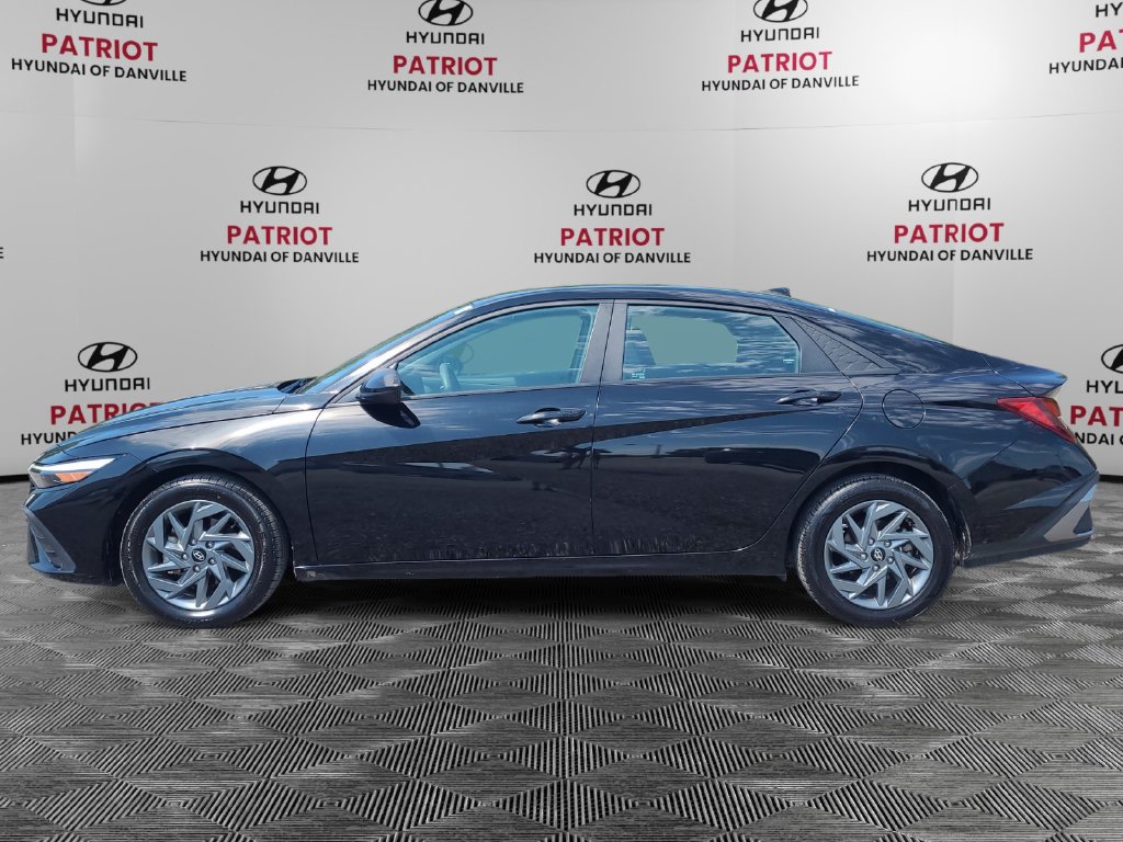 Used 2024 Hyundai Elantra SEL FWD image 6